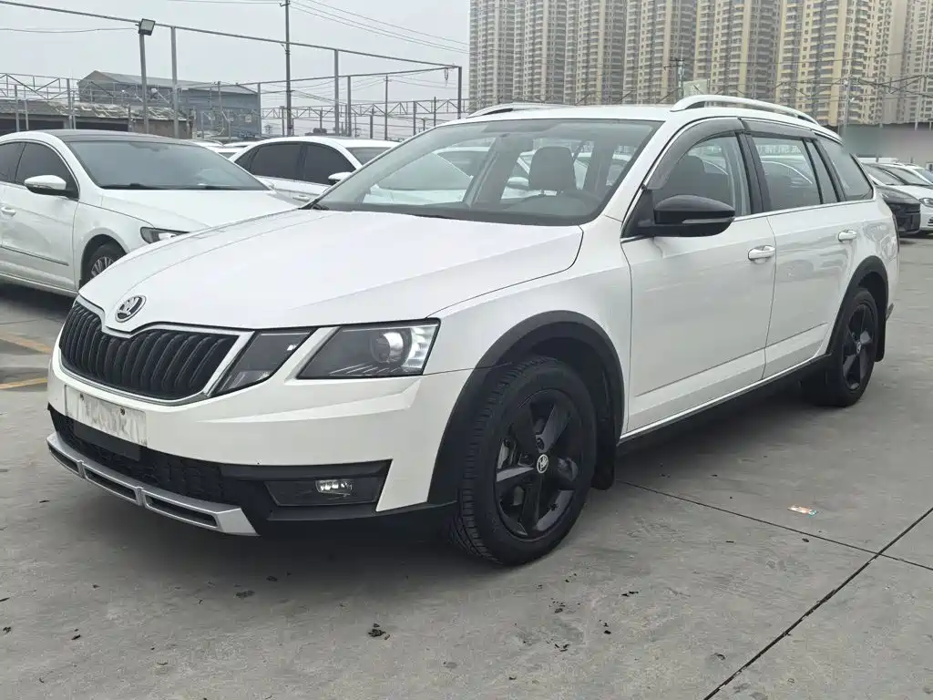 Photo 1 - Škoda Octavia