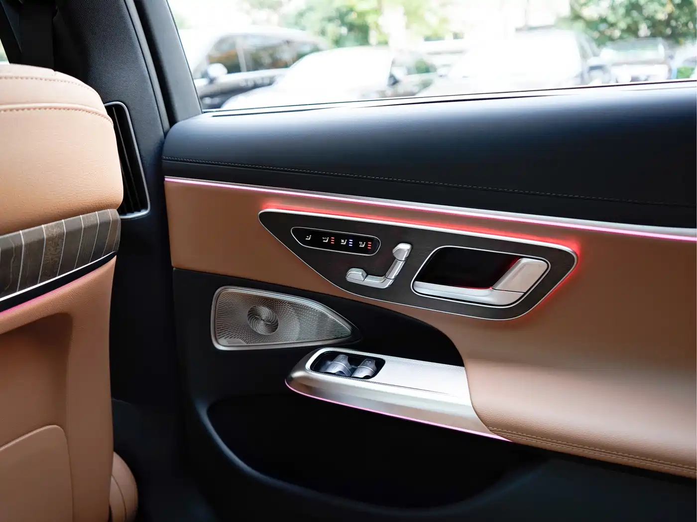 Mercedes-Benz E-Class, миниатюра 17