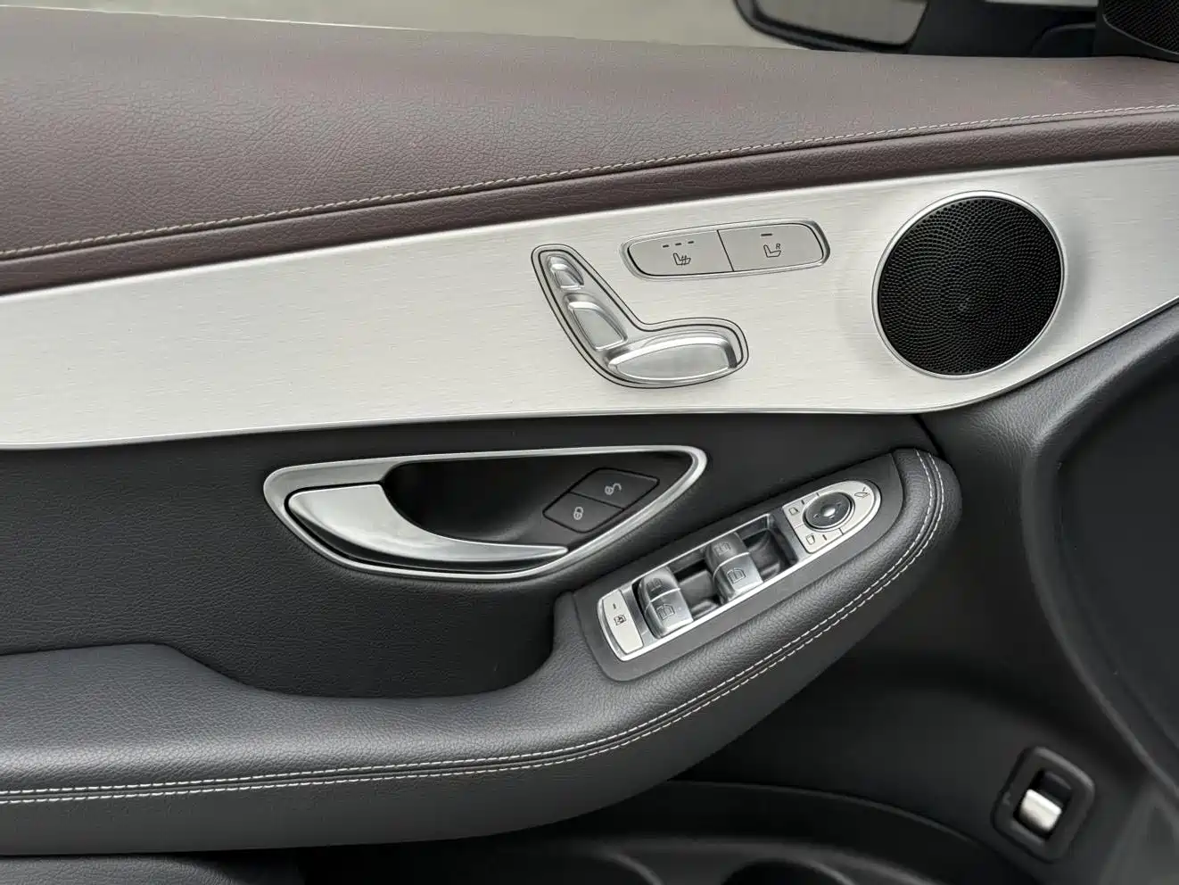 Mercedes-Benz GLC 2022 Facelift III GLC 260 L 4MATIC Dynamic фото 6
