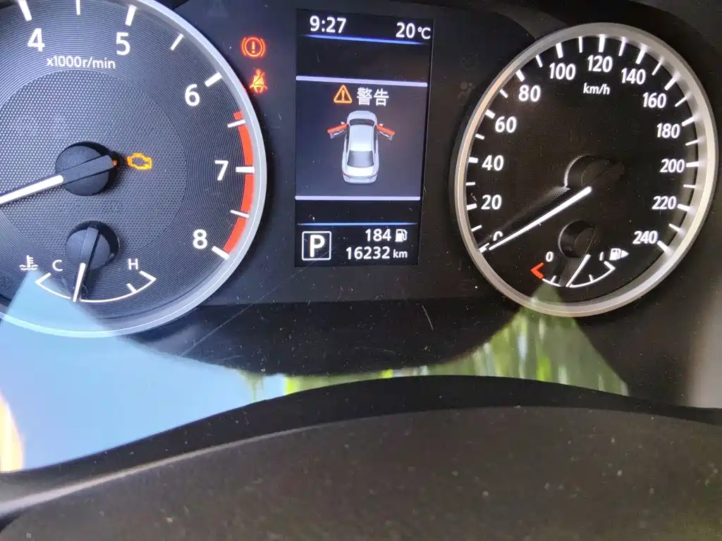 Nissan SYLPHY, миниатюра 8