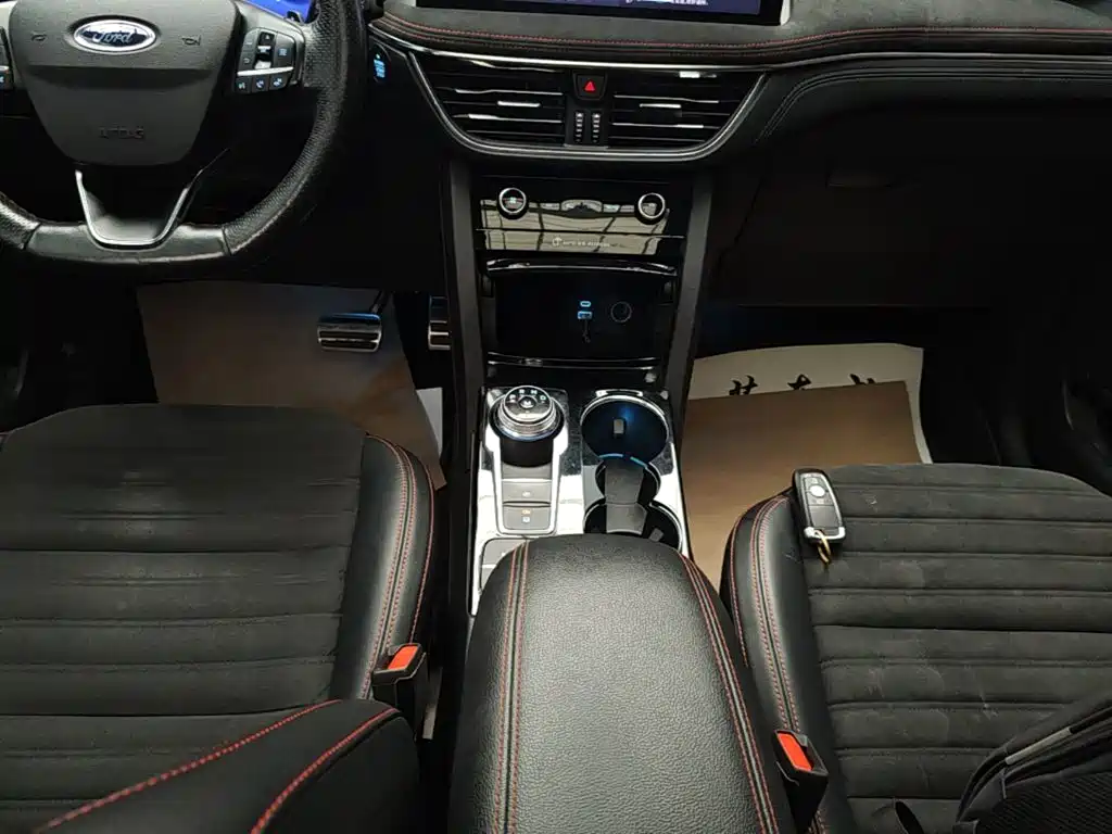 Ford Escape 2021 2020 EcoBoost 245 AWD ST-LINE