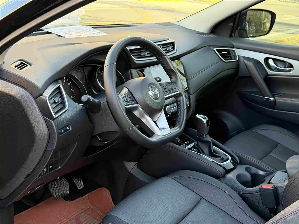 Фото 11 - Nissan Qashqai