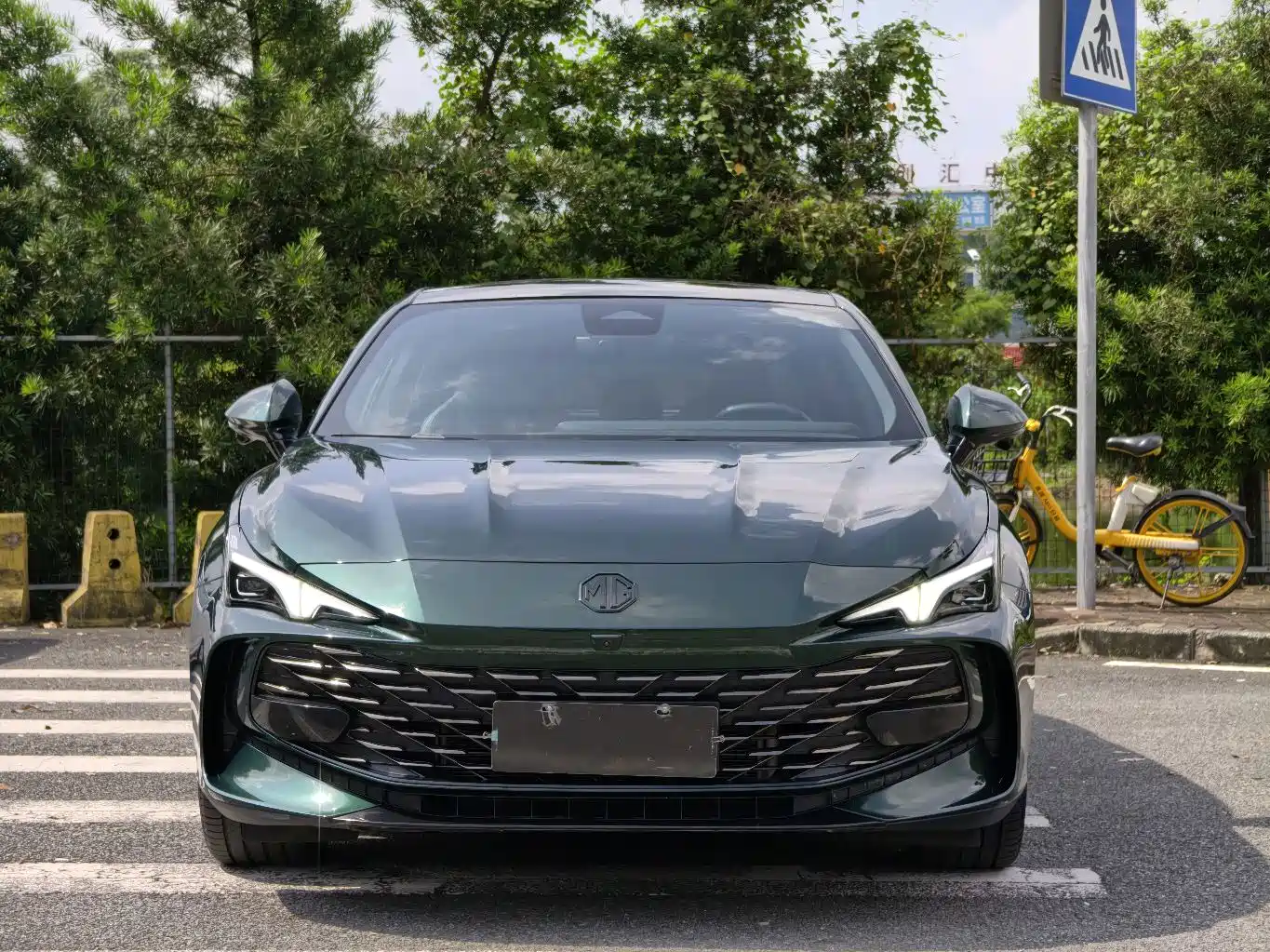 Фото 2 - MG MG7