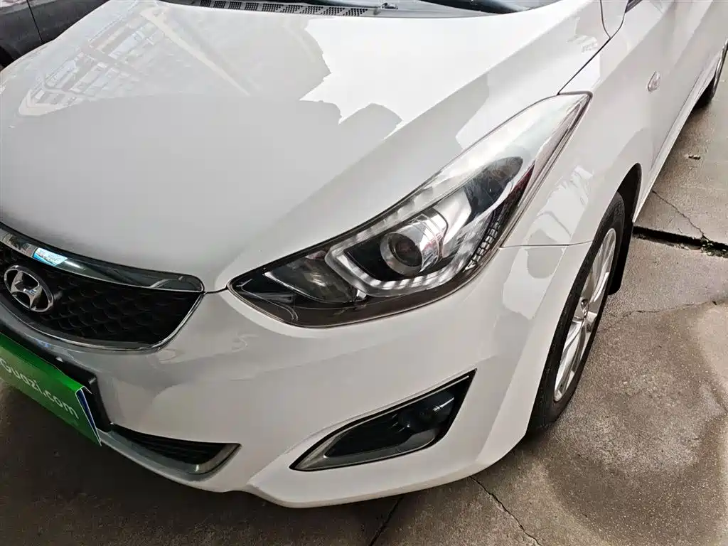 Hyundai Langdong 2016 1.6L Automatic Smart Edition фото 3