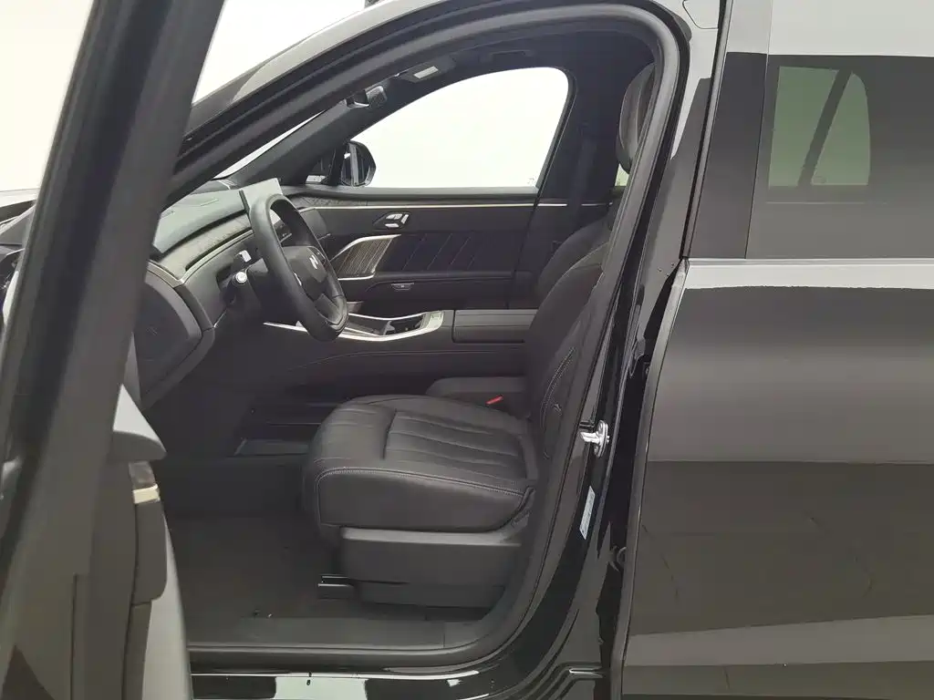 Ledao L90 2026 2025 Black Knight Special Edition Six-Seater