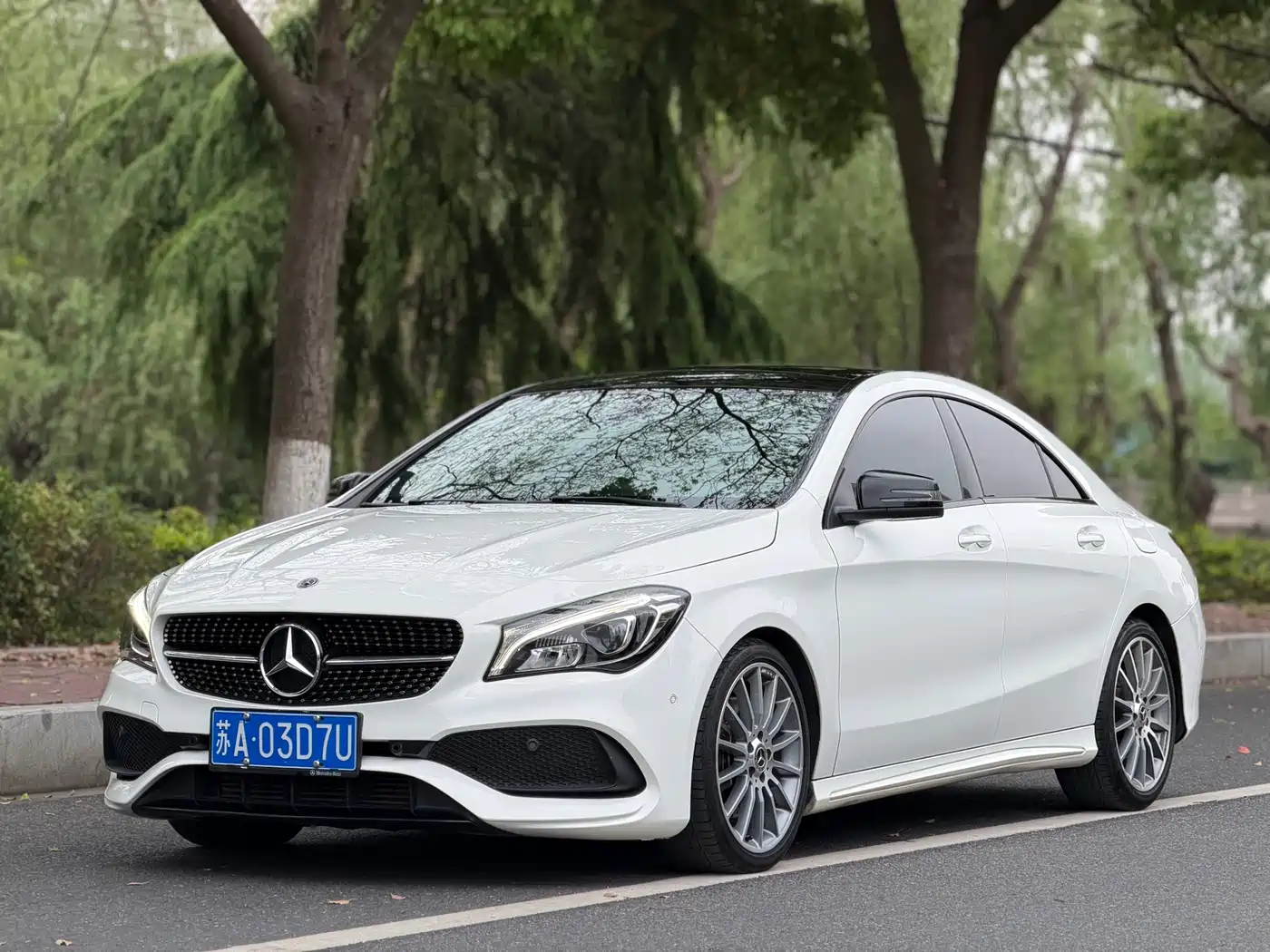 Mercedes-Benz CLA (Import) 2018 CLA 220 4MATIC фото 3