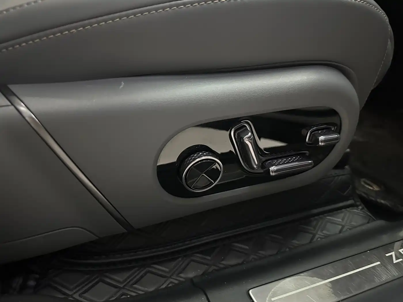 ZEEKR EXTREME KRYPTON 7X