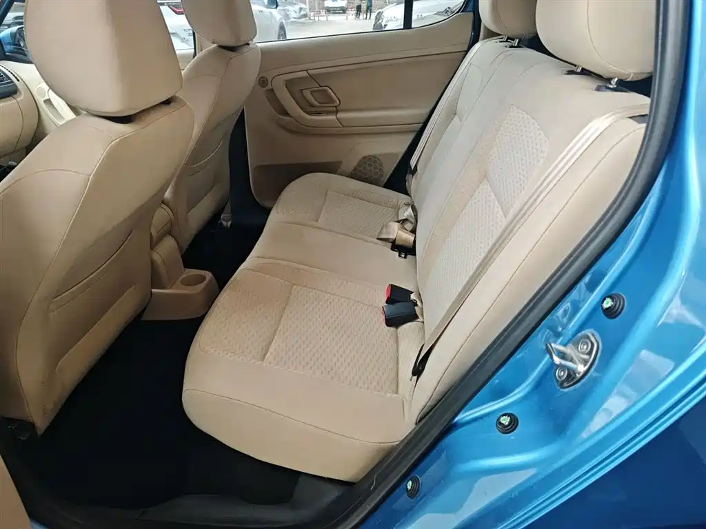 Škoda Fabia 2014 1.4L Automatic Crystal Spirit Edition фото 17