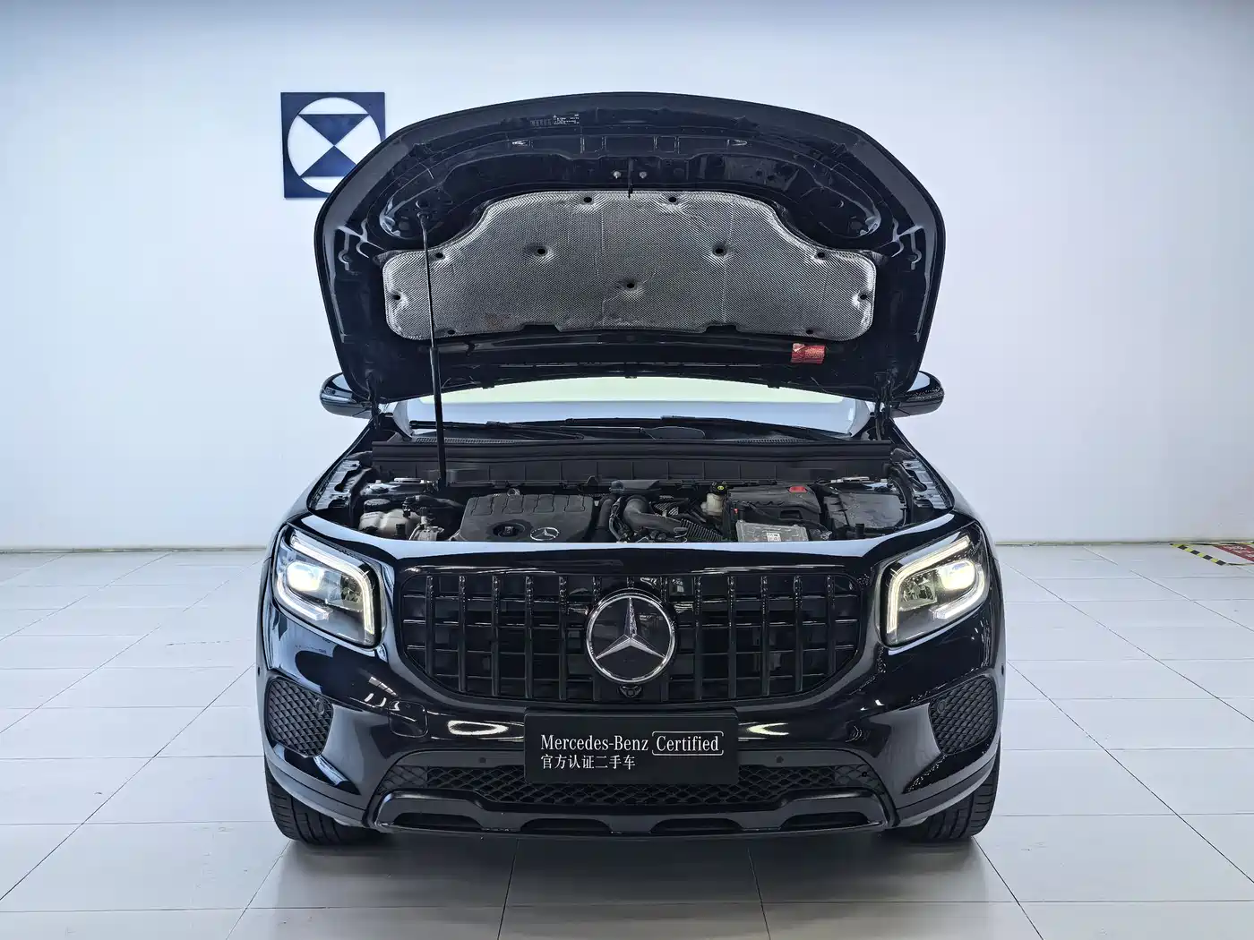 MERCEDES-BENZ GLB