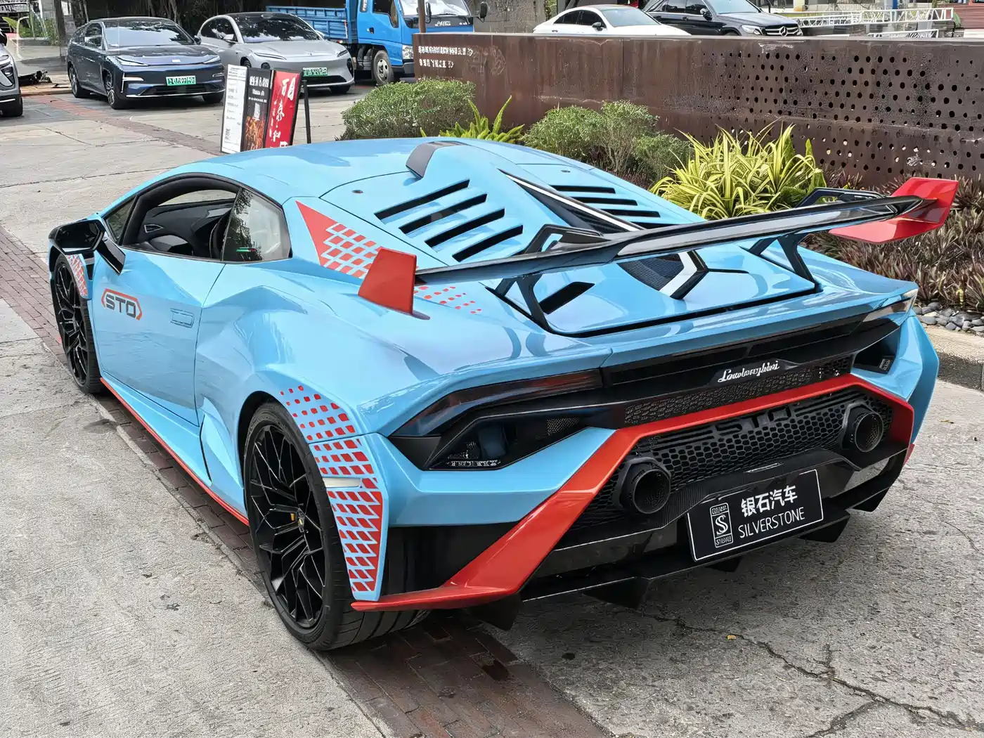 LAMBORGHINI HURACÁN
