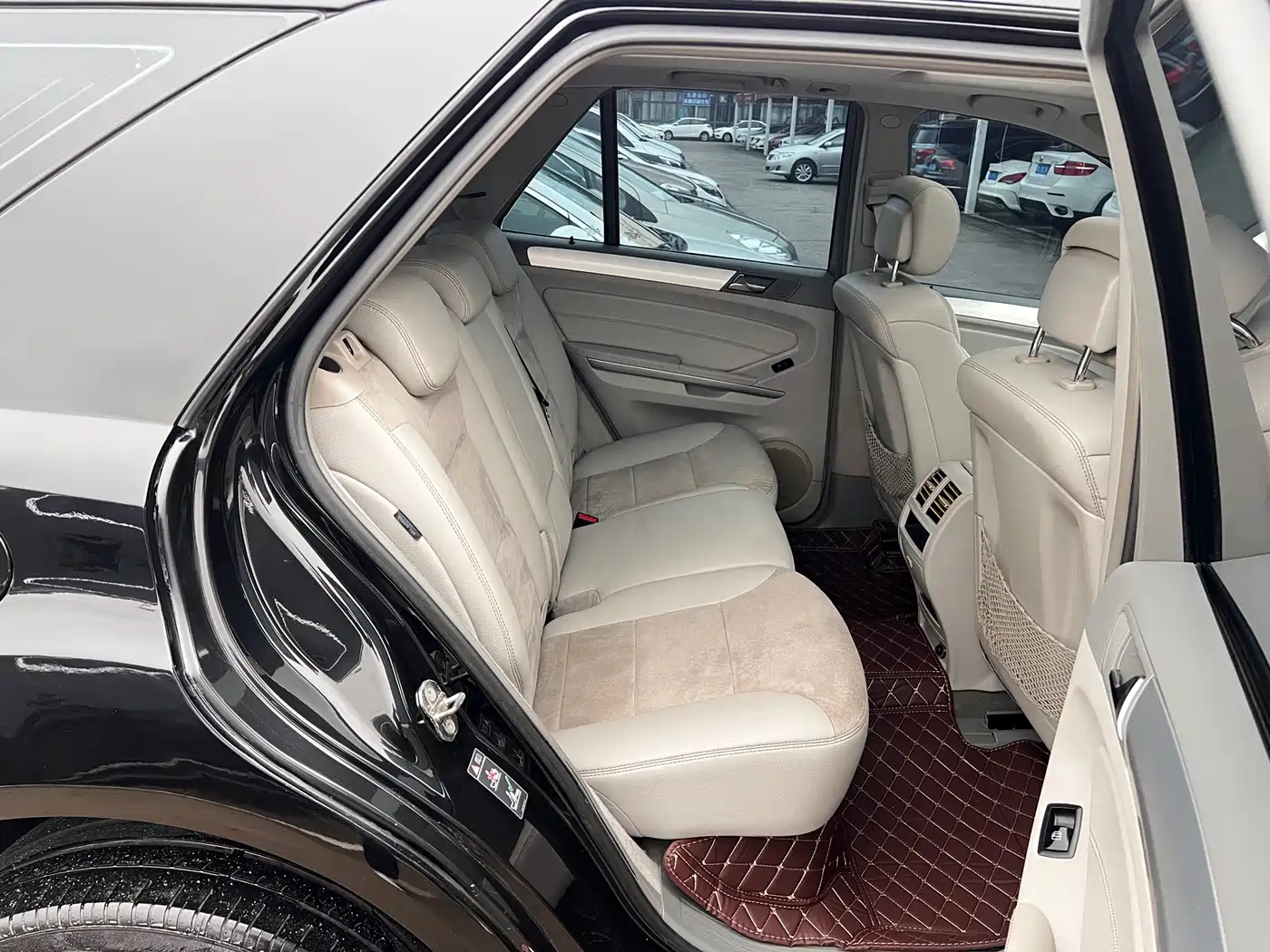 Mercedes-Benz M-Class 2010 ML 300 4MATIC фото 16