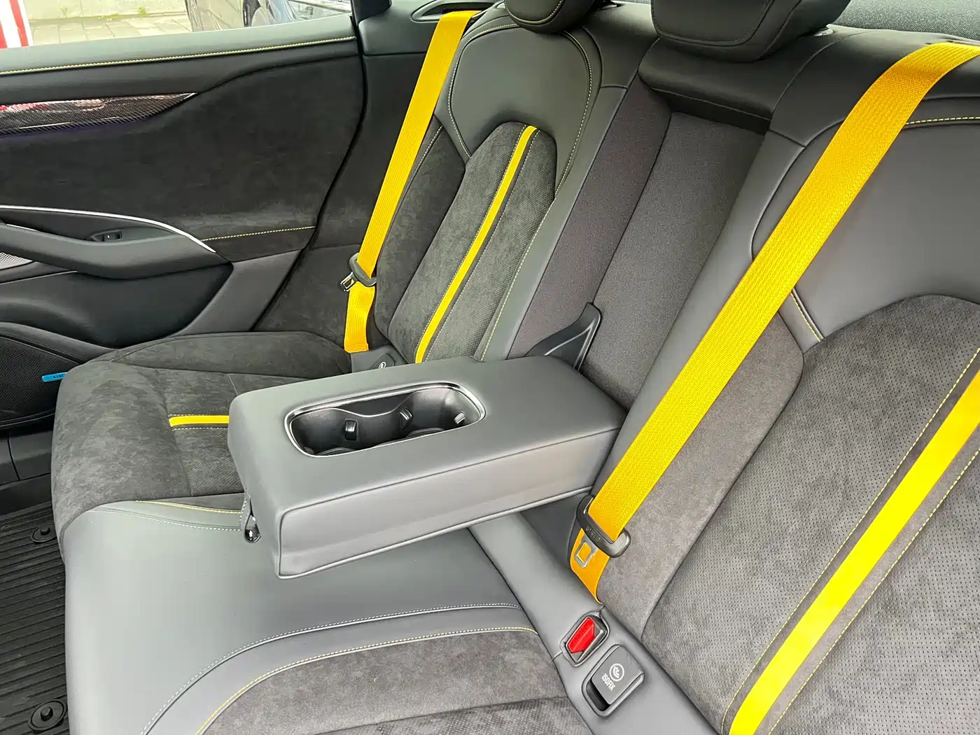 XIAOMI CAR XIAOMI SU7 ULTRA