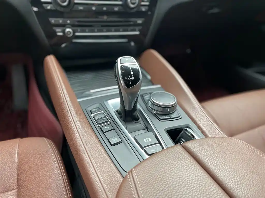 BMW X6 2017 xDrive35i Leading фото 22