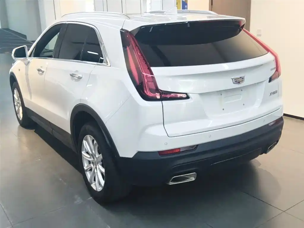 Cadillac XT4 2020 Facelift 28T 2WD Tech фото 5