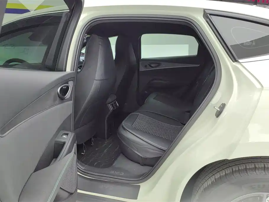 BYD Seal 06 New Energy 2025 DM-i Smart Drive 80KM Luxury фото 11