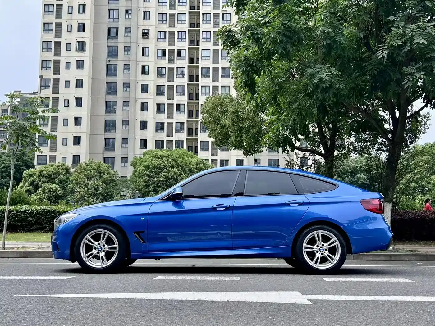 BMW 3 Series GT 2019 320i M Sport Package фото 4
