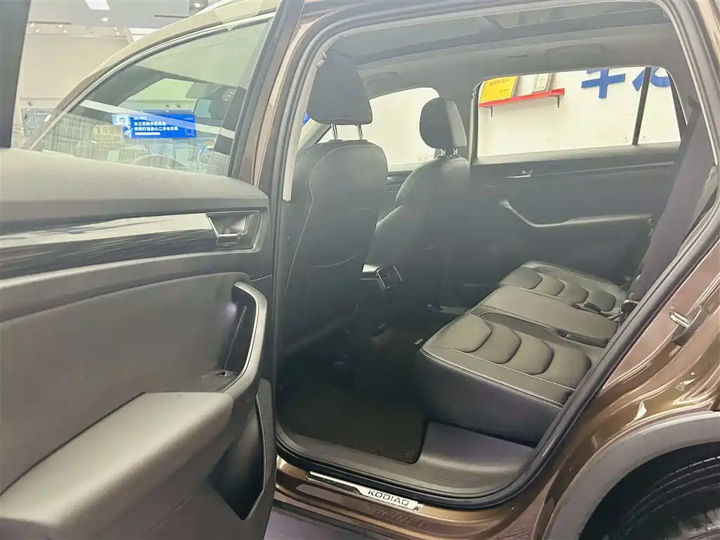 Škoda Kodiaq 2018 TSI330 5-seat FWD Luxury Premium фото 23