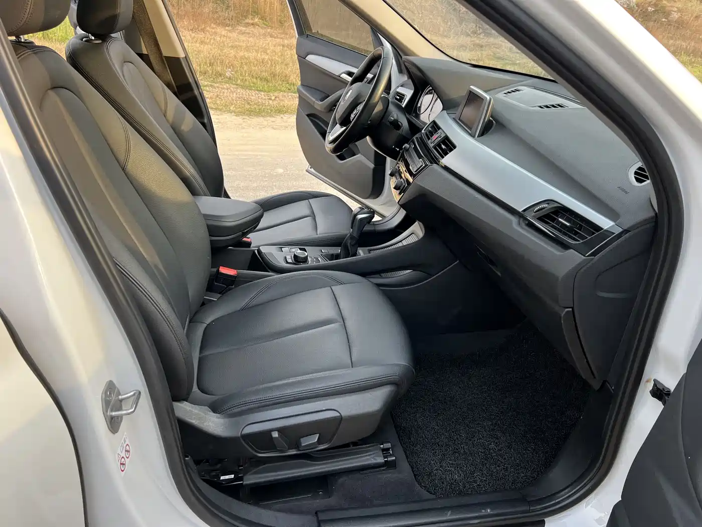 BMW X1 2019 sDrive20Li Leading Model фото 15