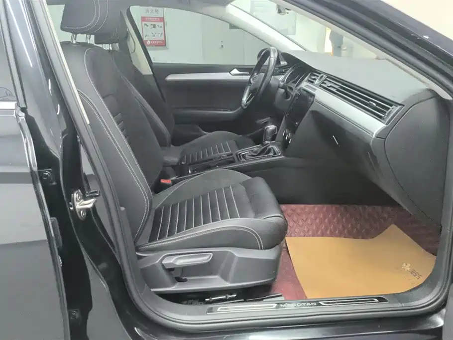Volkswagen Magotan 2020 280TSI DSG Comfort фото 8