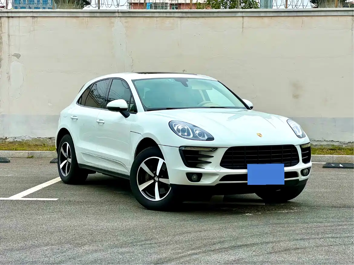 Porsche Macan 2016 Macan 2.0T фото 6