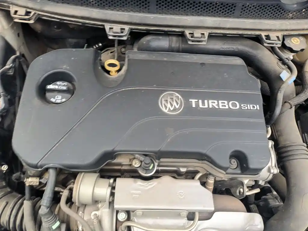 Buick Verano 2018 Sedan 20T Dual Clutch Leading фото 11