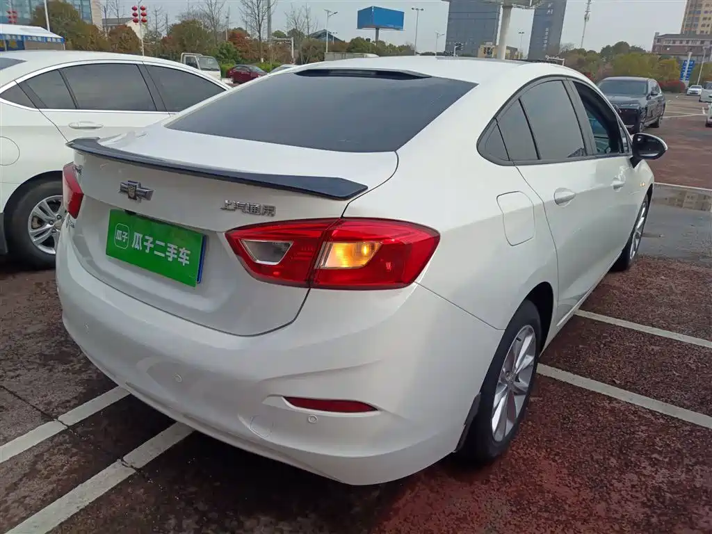 Chevrolet Cruze 2018 Facelift 320 Automatic Pioneer Edition фото 7