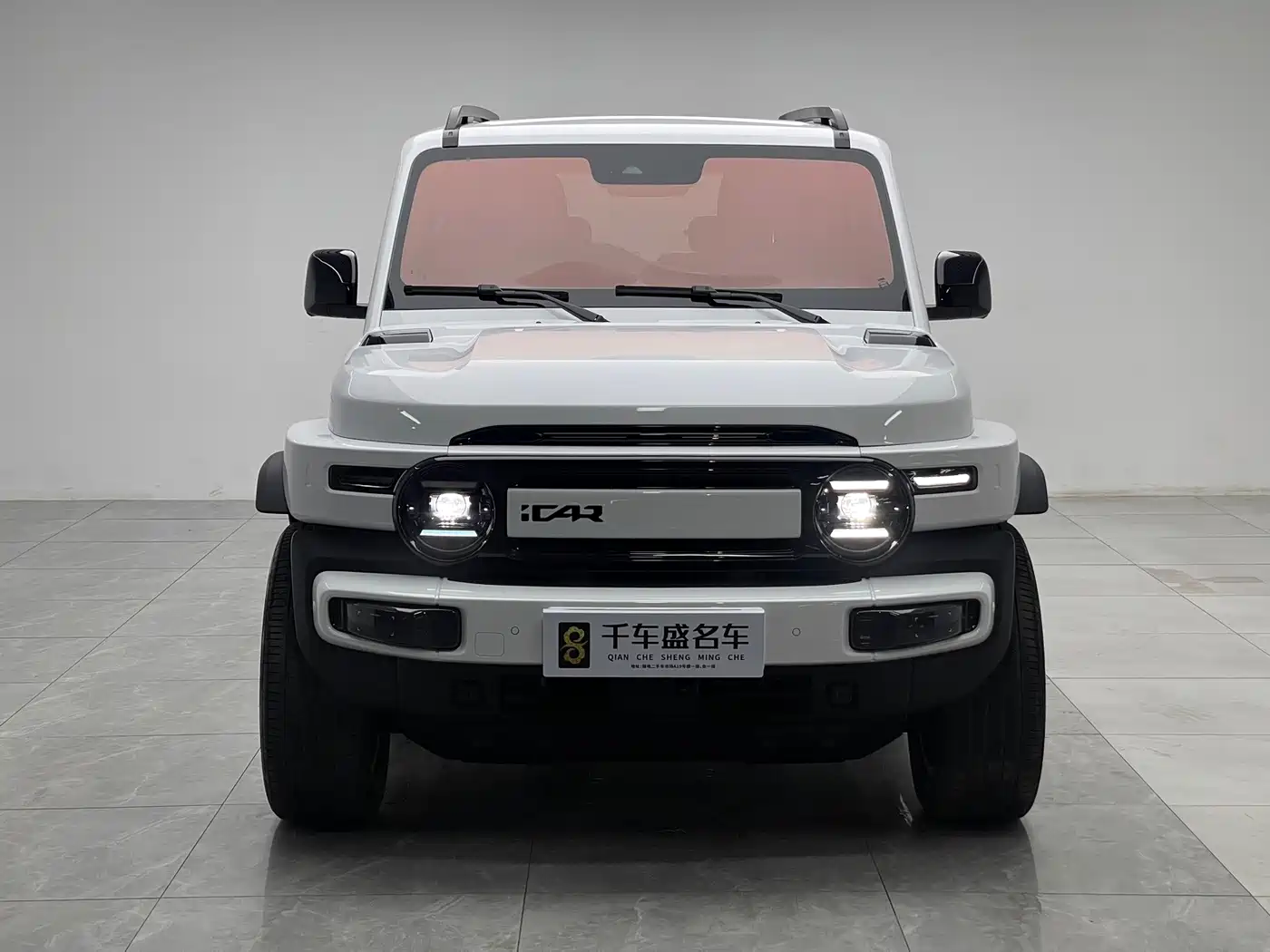 Photo 2 - iCAR V23