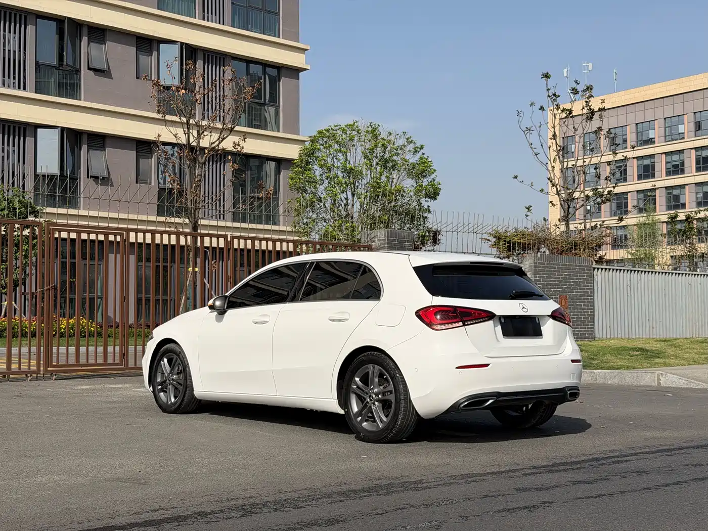 Mercedes-Benz A-Class (Import) 2019 A 200 Dynamic Version фото 21
