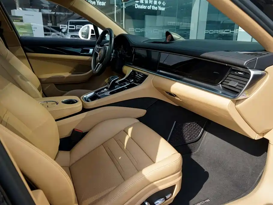 Porsche Panamera 2017 Panamera 3.0T фото 17