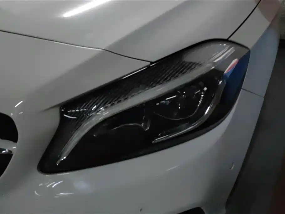 Mercedes-Benz A-Class (Import) 2016 A 200 Dynamic фото 5