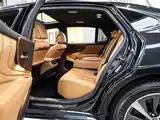 Фото 10 - Lexus LS