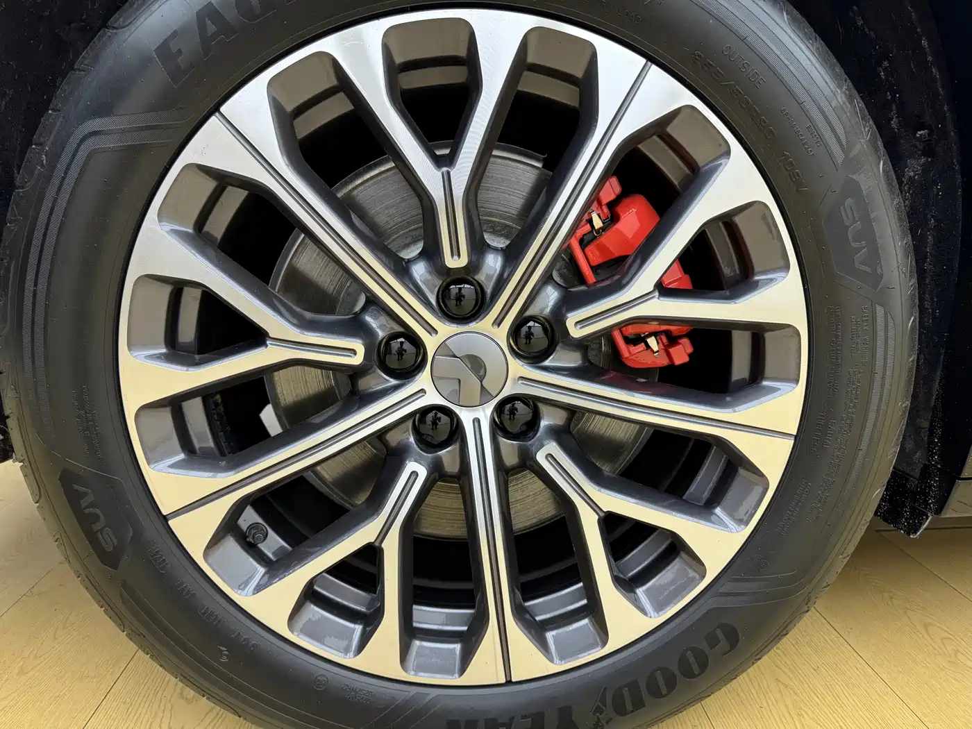 Фото 16 - NIO EC6