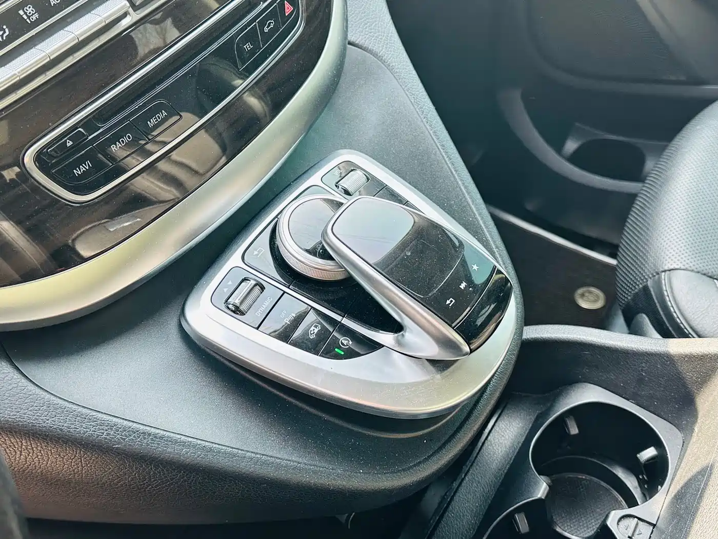Mercedes-Benz V-Class 2018 V 260 Premium Edition China V фото 12