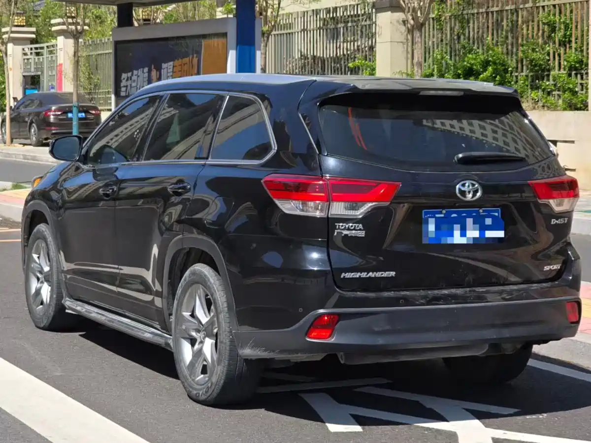 Toyota Highlander 2018 2.0T 2WD Luxury 7-seater (China V) фото 6