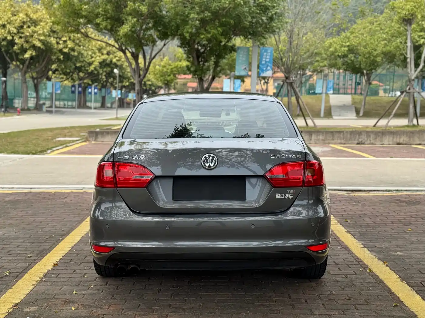 Volkswagen Sagitar 2012 Model 1.4TSI Automatic Fashion фото 9