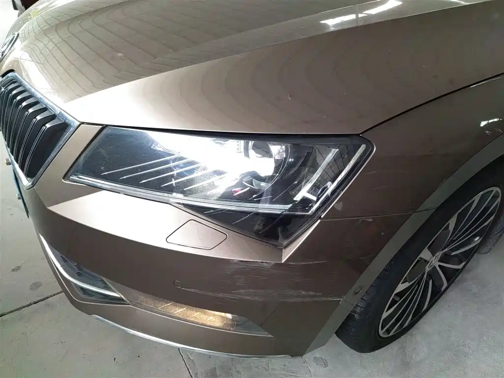 Škoda Superb 2016 TSI330 DSG Smart Edition фото 18