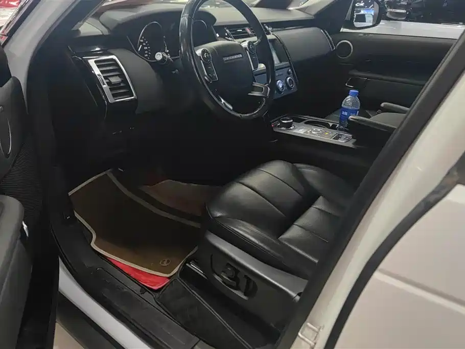 Land Rover Discovery 2018 3.0 SC V6 HSE фото 9