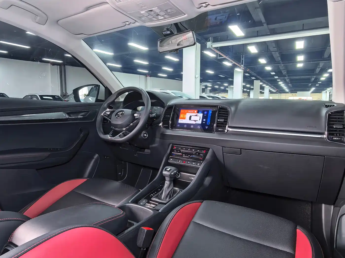 Škoda Karoq 2022 Facelift TSI280 Luxury Edition фото 12