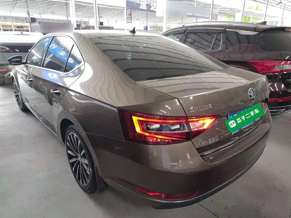 Škoda Superb 2016 TSI330 DSG Smart Edition фото 23