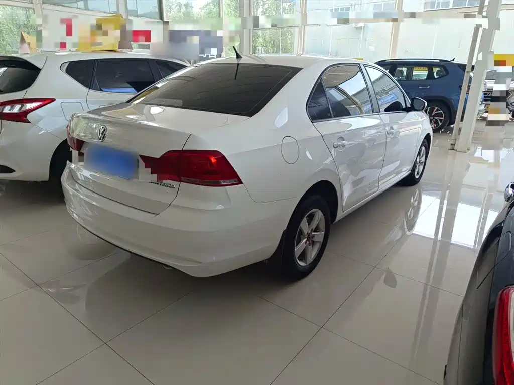 Volkswagen Santana 2016 1.4L Manual Trend Edition фото 5