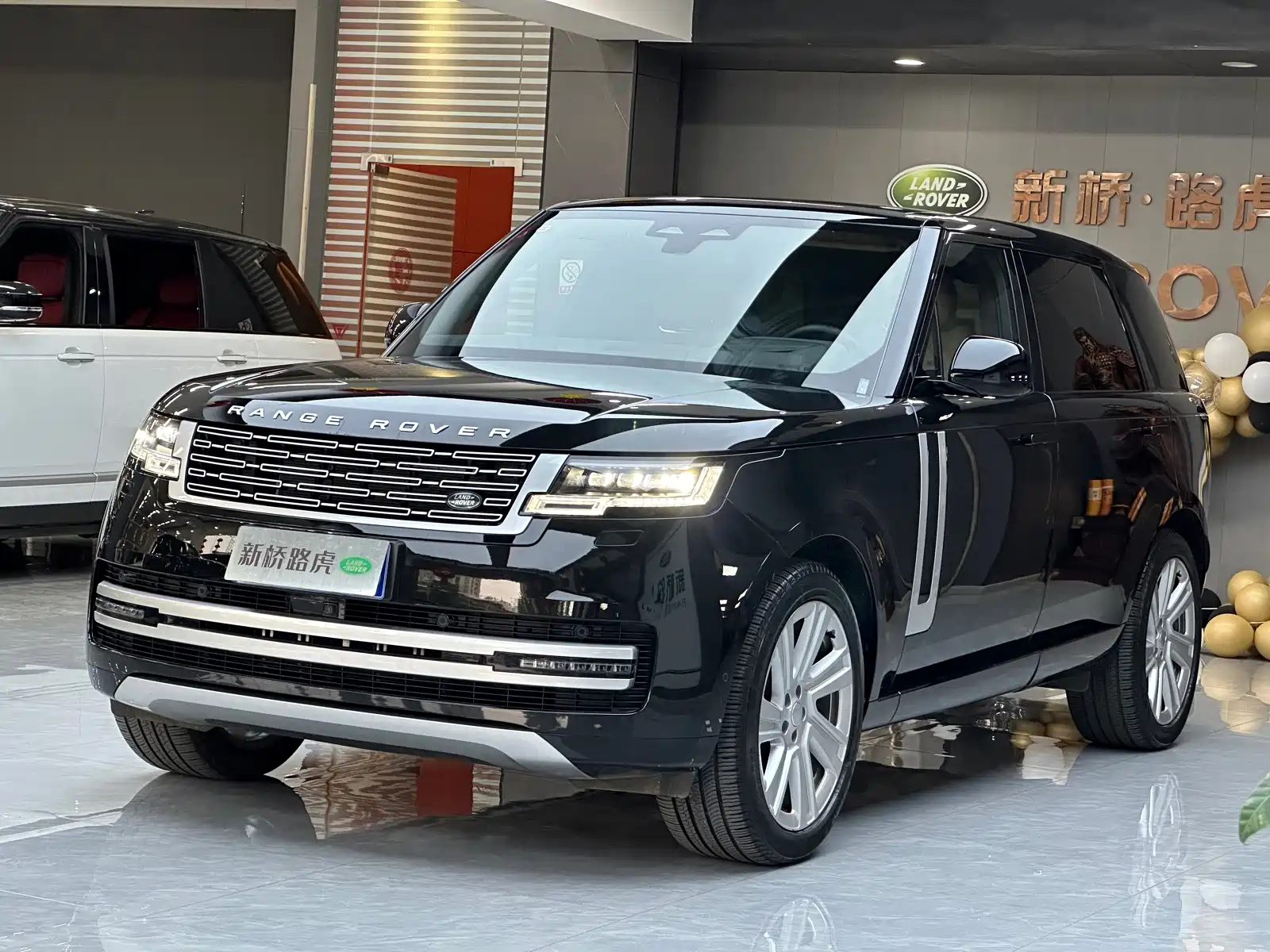 Фото 1 - Land Rover Range Rover