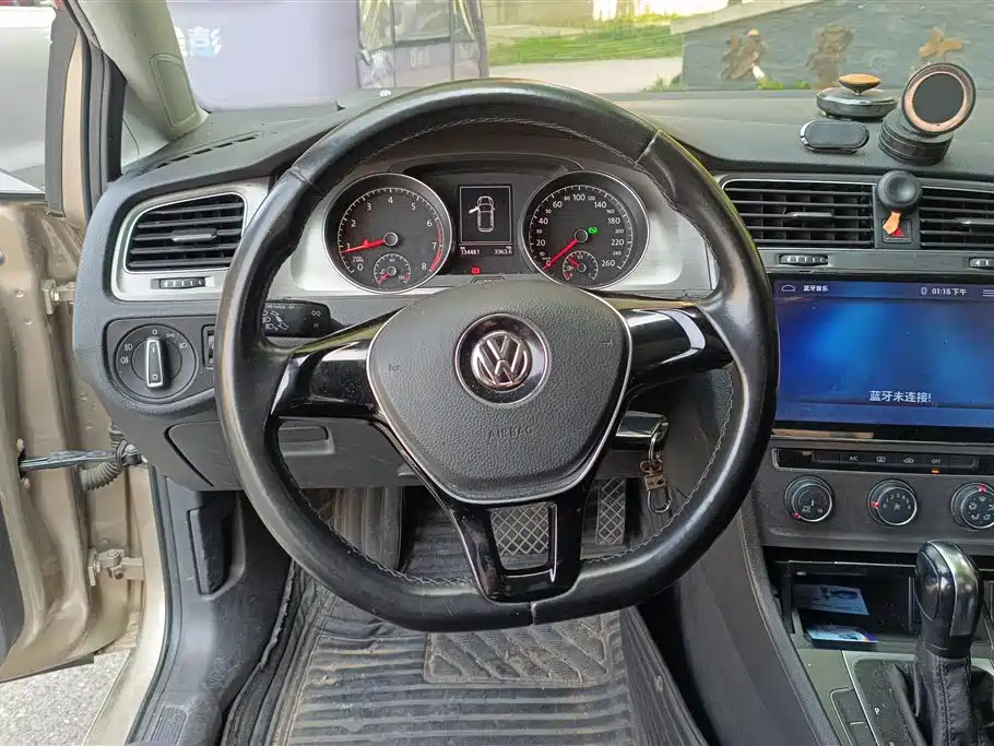 Volkswagen Golf 2016 1.6L Automatic Comfort фото 15