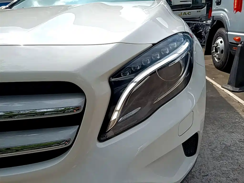Mercedes-Benz GLA 2016 GLA 220 4MATIC Luxury фото 24