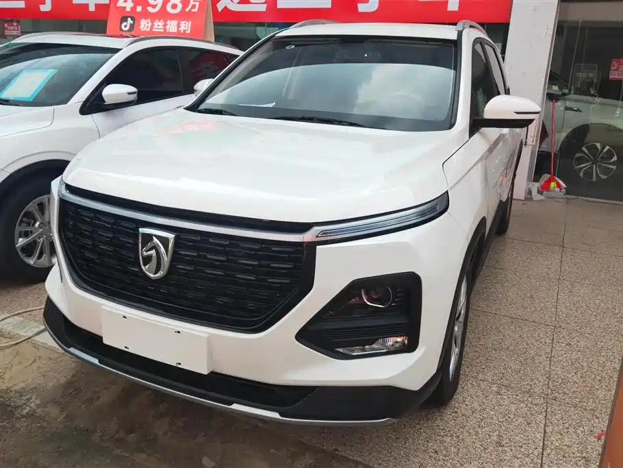 Baojun 530 2020 1.5T CVT Luxury Connect 7-seater