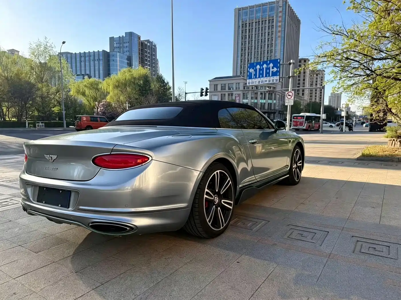 Bentley Continental 2013 2012 4.0T GTC V8