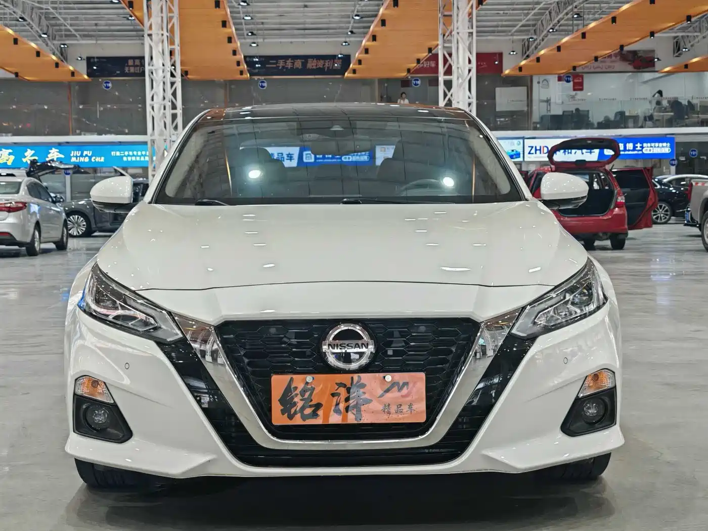 Фото 2 - Nissan Teana