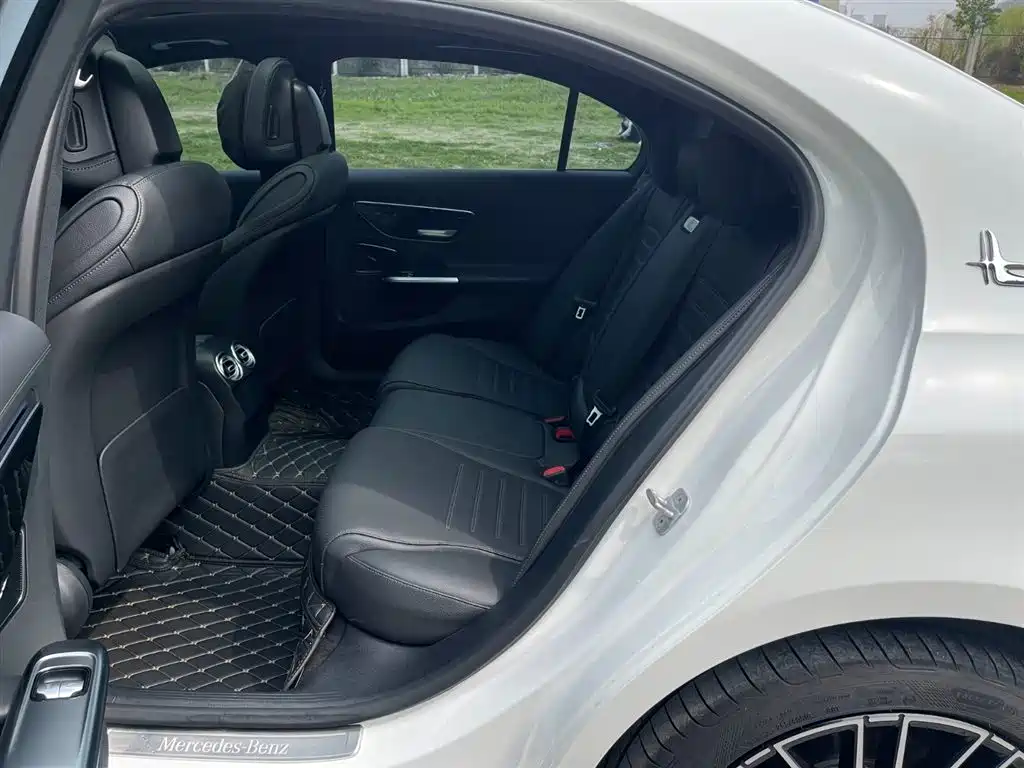 Mercedes-Benz C-Class 2024 C 260 L Sport фото 12