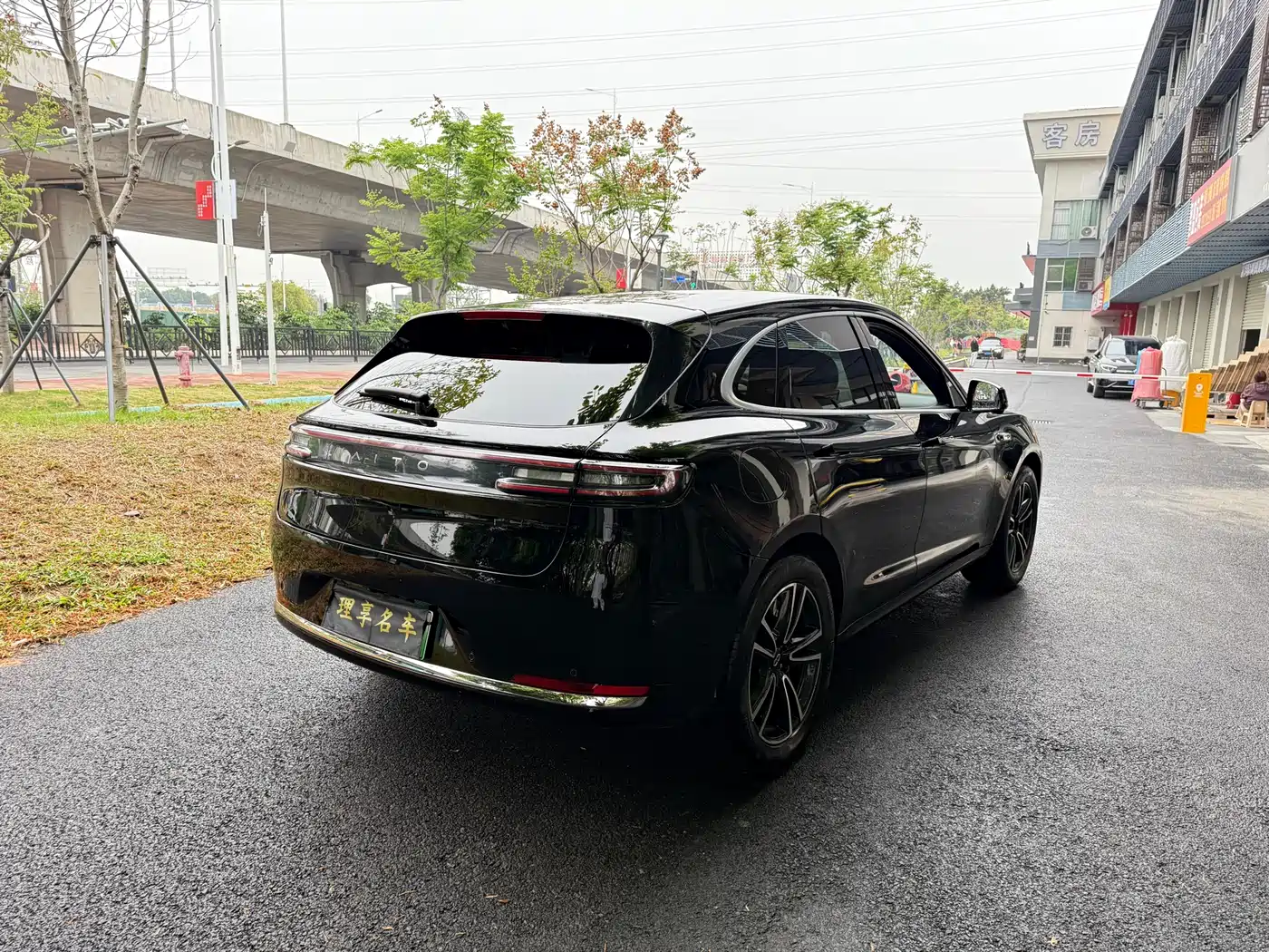 AITO Wenjie AITO M5 2025 Extended Range Ultra RWD фото 3