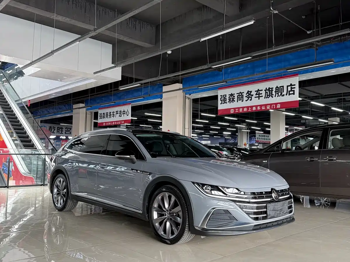 Volkswagen FAW-Volkswagen CC 2024 Shooting Brake 380TSI Hunter's Heart Public Sharing Edition