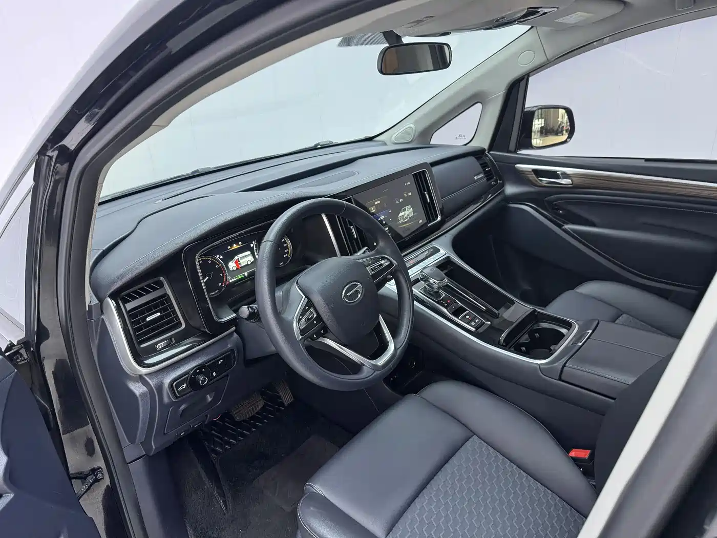 GAC Trumpchi Trumpchi M8 2021 Facelift Leading Series 390T Luxury Edition фото 16